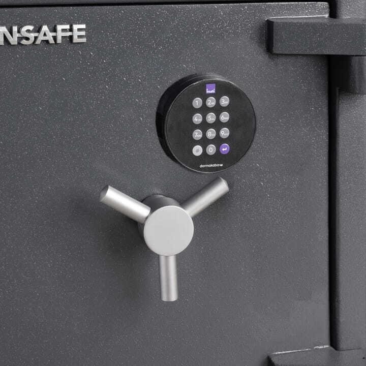 Tresor mit elektronischem Zahlenschloss und Griff